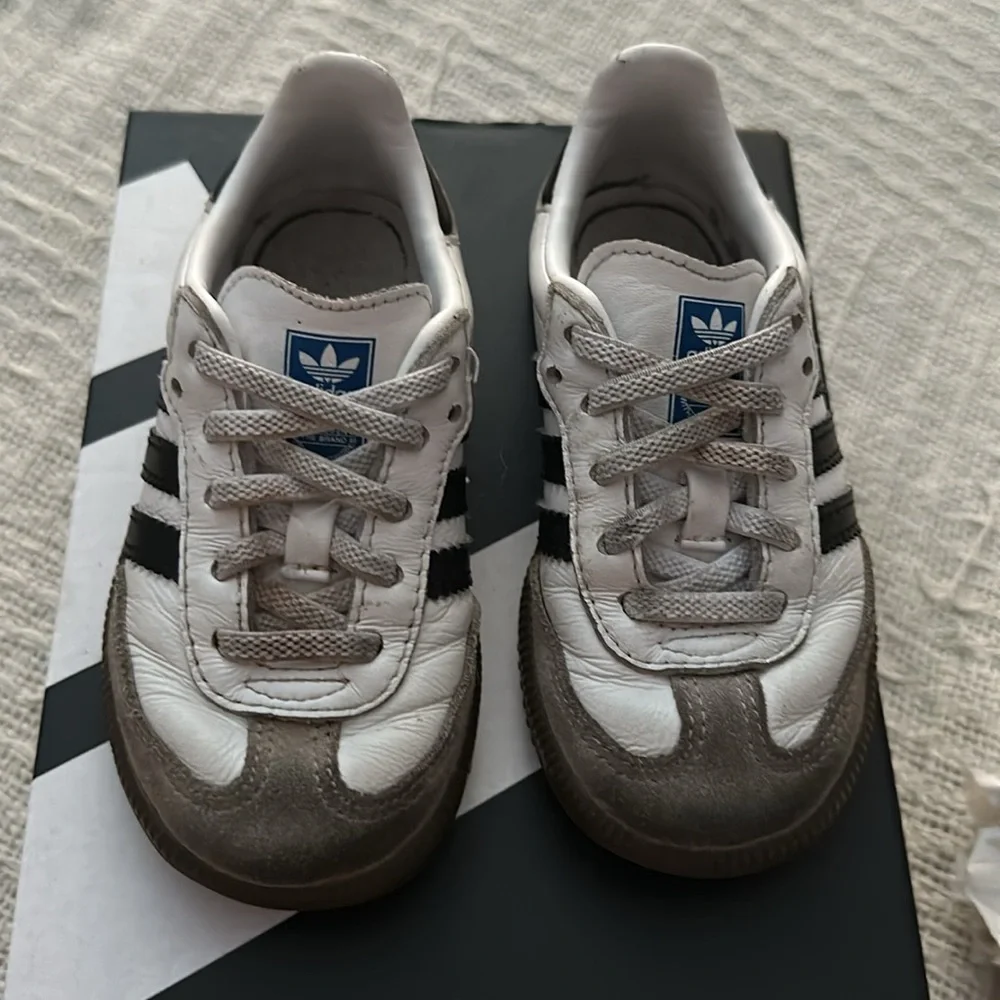 Kids Adidas | Samba OG Shoes | 7K - Picture 13 of 16